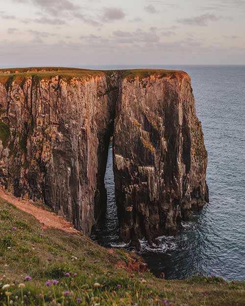 Green Bridge of Wales > The Cauldron